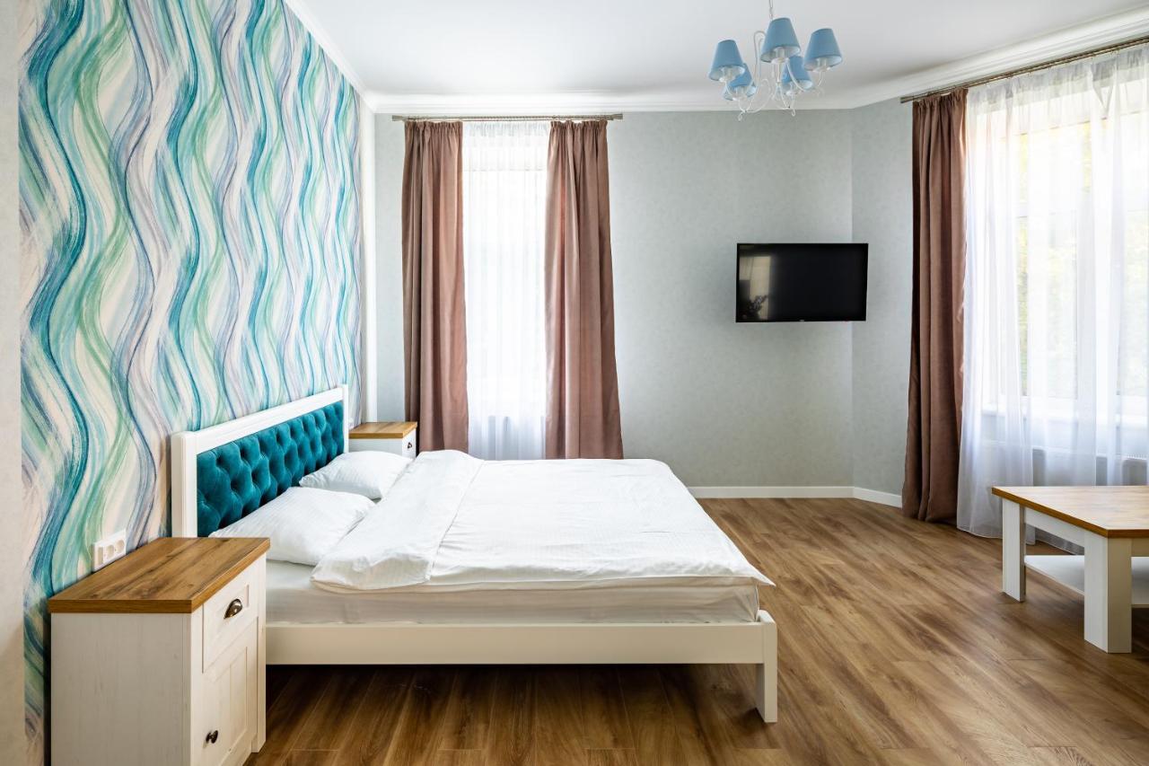 Leontovycha Apartment Lwów Zewnętrze zdjęcie