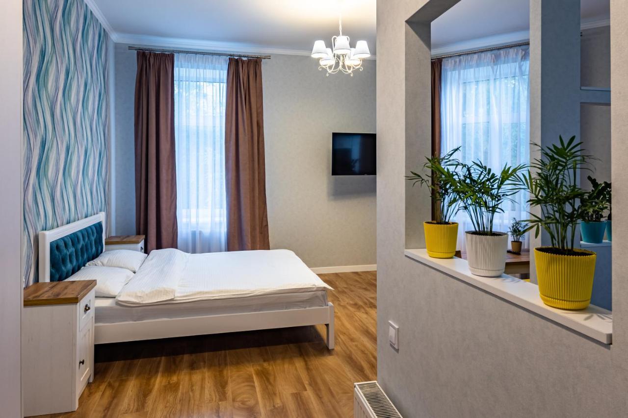 Leontovycha Apartment Lwów Zewnętrze zdjęcie